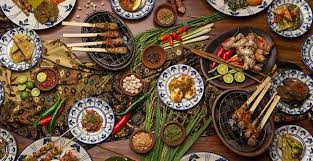 Makanan ini perpaduan antara ikan yang direbus dalam kuah rempah (bawang merah, bawang putih, jahe, serai, dan kunyit). 40 Makanan Khas Paling Enak Dari Seluruh Daerah Di Indonesia