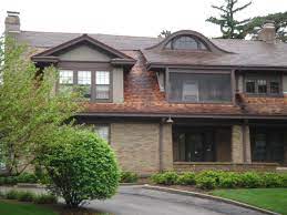 Warren buffett's house is the same one he bought in 1958. 8 Things You Need To Know About Warren Buffet S Home