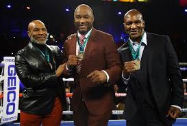 Riddick bowe vs mike tyson. Holyfield Only Wants To Face Fighters His Age Lewis Tyson Bowe Boxing News