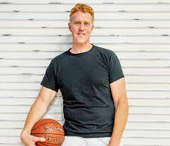 Get the latest news, stats, videos, highlights and more about power forward brian scalabrine on espn. Brian Scalabrine S Unlikely Path From Celtics Benchwarmer To Broadcaster The Boston Globe
