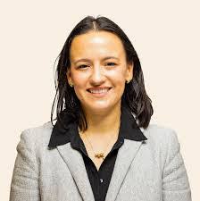 Mimi Hudson's Instagram, Twitter & Facebook