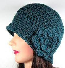 Encuentra todos los patrones para crochet que hay en la web y todo en la misma página web !! Cloche Beanie Hat With Flower Cloche Hat Pattern Crochet Beanie Pattern Crochet Hats