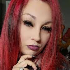 Bella Chaney (@biker_girl_1976) • Threads, Say more