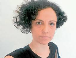 En el corto 'Arnulf Rainer' solo hay blanco, negro, ruido y silencio"