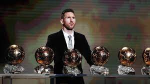 En effet, en plus d'un grand nombre le 2 décembre 2008, il remporte le ballon d'or 2008 devant lionel messi et fernando torres. Lionel Messi Aux Anges Apres Avoir Recu Son Sixieme Ballon D Or Je Suis Beni Il Ne Faut Jamais Cesser De Rever Le Soir