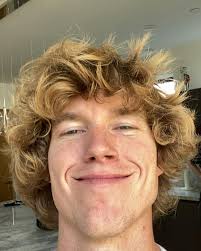 Y'all, Danny Duncan just challenged to race me at the hincapie gran fondo.  Don't miss this, going to be epic. #Vamos! @dannyduncan69