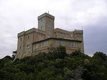 Il molo esterno ci sono scogli pericolosi a levante dell'imboccatura e all'interno non vi sono servizi e possibilità di. Castello Sonnino Wikipedia