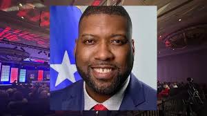 Leonardo Williams gana elección para la alcaldía de Durham