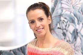 Ellen Dufour's Instagram, Twitter & Facebook