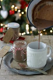 Cioccolata calda, coperta a e milioni di altre foto, illustrazioni e contenuti vettoriali stock royalty free nella vasta raccolta di shutterstock. Preparato Per Cioccolata Calda Idea Regalo Petitpatisserieblog