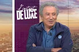 Ne pas donner son salaire pour ne pas froisser les français ? Michel Drucker 10kg En Morceaux Photos Volees Salaire Remplacante