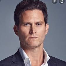 Seth Lilly's Instagram, Twitter & Facebook