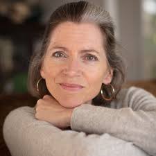 Julia King, Dwelling