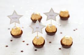 Deco De Noel 20 Diy Marque Places Pour Une Table Vraiment Canon Deco Noel Noel Diy Noel