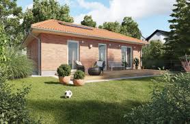 Winkelbungalow Fertighaus Sh 115 Wb Mit Walmdach Scanhaus Marlow Hausbaudirekt In 2020 Moderne Hausfassaden Massivhaus Bungalow