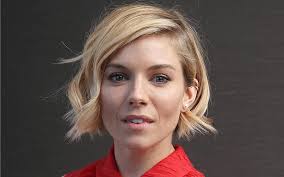 Актриса и галерист наслаждались романтичным отдыхом. Sienna Miller I M Too Tired To Be A Rebel Any More