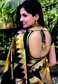 20+ Stunning Backless Blouse Designs (Popular in 2023)