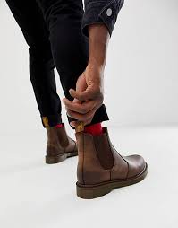 They have added a touch of colour to this boot which isn't too overpowering. Dr Martens 2976 Chelsea Boots In Brown Saluscampusdemadrid