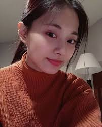 Her normal makeup looks fulfill to accentuate her young and wonderful features. Proof Twice S Tzuyu Looks Gorgeous Af Without A Speck Of Makeup On Kpoplover