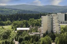 Te miejsca na pobyt są wysoko oceniane za lokalizację, czystość i nie tylko. Sanatorium Moldawia Truskawiec Ukraina Bezkresy