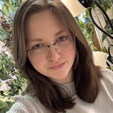 PEETA AND KATNISS, HE MARRIED THEMARRIEDYEARS YEARS KATNISS: WHERES THE  PIZZA! PEETA: EA:"MEATINGIT "I'M IMEATING M IT' YOn ANDO NDO CANDOR THATS  THATSTHELASTPIECE THE LAST PIECE! "Τμ LL GO BAKE SOME MORE