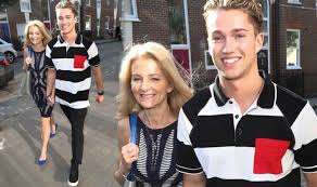 Aj pritchard, neil jones, kelvin fletcher, graziano di prima and chris ramsey. Aj Pritchard Strictly Pro Holds Hands With Mum After Going Public With New Girlfriend Newsgroove Uk