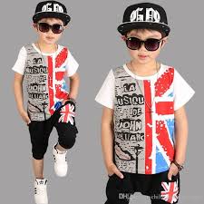 فالذي فعله عمر بن الخطاب إنما هو جمع الناس على إمام واحد بعد أن كانوا يصلونها فرادى وجماعات في المسجد متفرقة، فعل هذا؛ لأن الأمر الذي ترك من أجله رسول الله صلى الله عليه وسلم إقامتها في المسجد في جماعة. Ù…Ø¨Ø§Ø¯Ø±Ø© Ø§Ù„Ù‡ÙŠØ±ÙˆÙŠÙ† Ø£Ø®Ù„Ø§Ù‚ Ù…Ù„Ø§Ø¨Ø³ Ø§Ø·ÙØ§Ù„ Ø¹Ù…Ø± 6 Ø³Ù†ÙˆØ§Øª Izmircigdememlak Com