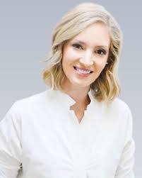 Lindsay Horne's Instagram, Twitter & Facebook