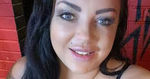 Moja djevojka spava s muškarcima za novac, ali meni to ne smeta!