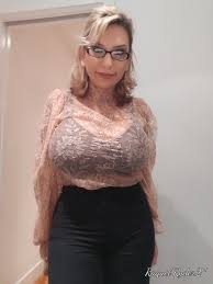 Cherry bond on X: Up or down? sexymilf milf t.coeZjj4Il5YM  X