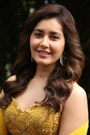 Check out the trending and latest bollywood celebrities hd photos, bollywood actor photos, hindi actress pictures only on filmibeat photos. Raashi Khanna Beautiful Face Beautiful Indian Actress Bollywood Actress Hot Photos