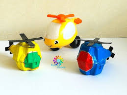Le meilleur de boite oeuf : Fabriquer Un Helicoptere Avec Une Boite D Oeufs Boite A Oeuf Activites Bebe Craft