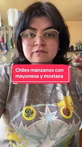 Chiles Manzanos Con Mayonesa