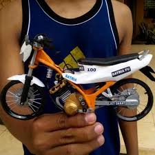 Maybe you would like to learn more about one of these? Miniatur Motor Drag Motor Di Carousell