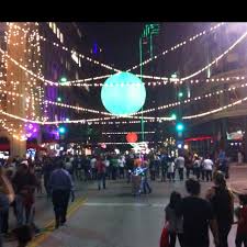 Downtown Dallas During Christmas Season Holiday City Downtown Dallas City Lights