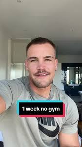 Chris Mouton's Instagram, Twitter & Facebook