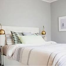 Good Morning And Happy Sunday We Hope You Re Reading This From The Comfort Of A Cozy Bed Like This One But If You Have A Lit Cozy Bed Bed Bedroom Interior