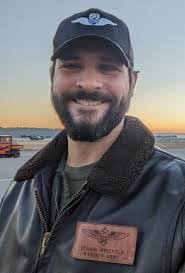 Travis Mercer's Instagram, Twitter & Facebook