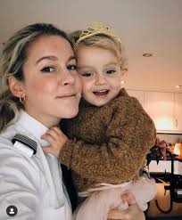 HERE'S TO INSPIRATIONAL WOMEN EVERYWHERE