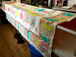 Idea By Shelly Bourbeau On Quilts Classic Design Rich Color Quilts