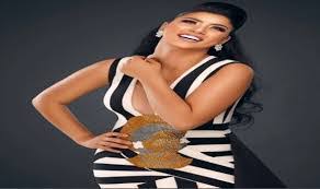 من هو خطيب كارولين عزمي السيرة الذاتية، كارولين عزمي مصرية الجنسية والبالغة من العمر 25 عاما، تعد كارولين واحدة من أبرز الوجوه الشابة في الوسط الفني المصري، ولا سيما وأنها تمتلك الخبرة والمهارة التي مكنتها من المشاركة. 2ds86shkl8g7km