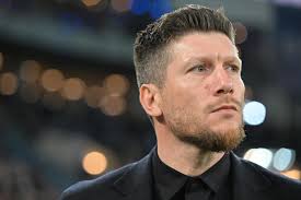 In zijn privéleven is hij de rust zelve, op het veld een monster: waarom  Christian Burgess straks weer de gebeten hond wordt op Club Brugge