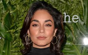 Vanessa hudgens was born vanessa anne hudgens on december 14, 1988, in salinas, california, usa. Vanessa Hudgens Is Edgy In A Chained Top Sweats Chunky Combat Boots Footwear News