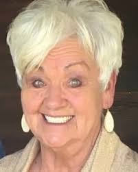 Elayne Hill's Instagram, Twitter & Facebook