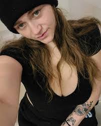 Ivory Ray's Instagram, Twitter & Facebook