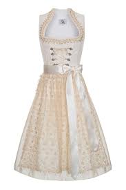 Mit einem brautdirndl können sie wunderbar tradition und moderne vereinen sowie ein außergewöhnliches brautkleid tragen. Hochzeitsdirndl Designer Farben Accessoires Dirndlschleifchen De