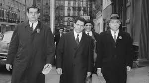 Seine kindheit in dem armen viertel bronzeville war schwierig und von armut geprägt. Mafioso Im Alter Von 100 Aus Knast Entlassen