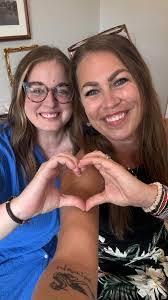 Allison Himes's Instagram, Twitter & Facebook