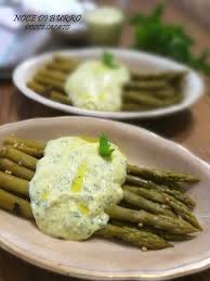 Maybe you would like to learn more about one of these? Asparagi Con Salsa All Uovo Noce Di Burro