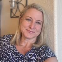 Jennifer Roof's Instagram, Twitter & Facebook